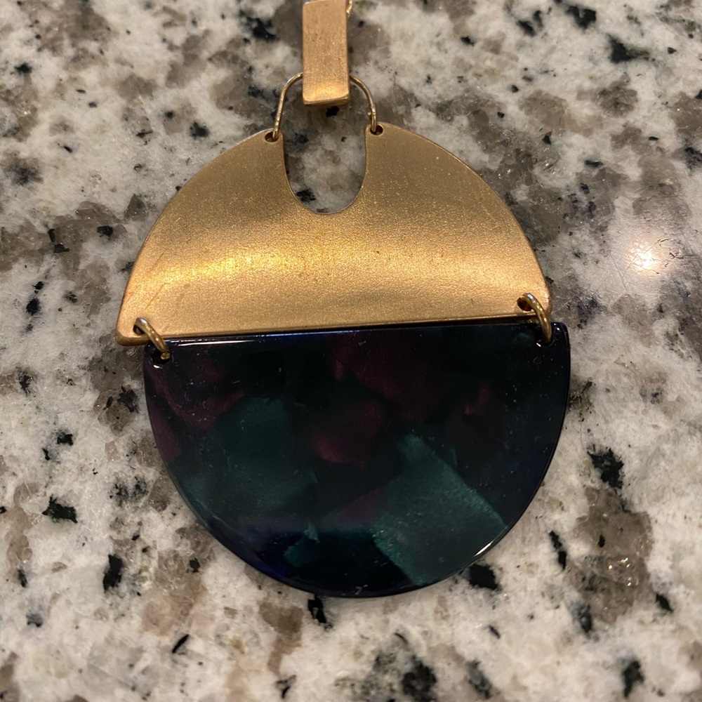 Black with Gold 18” Chain Statement Necklace